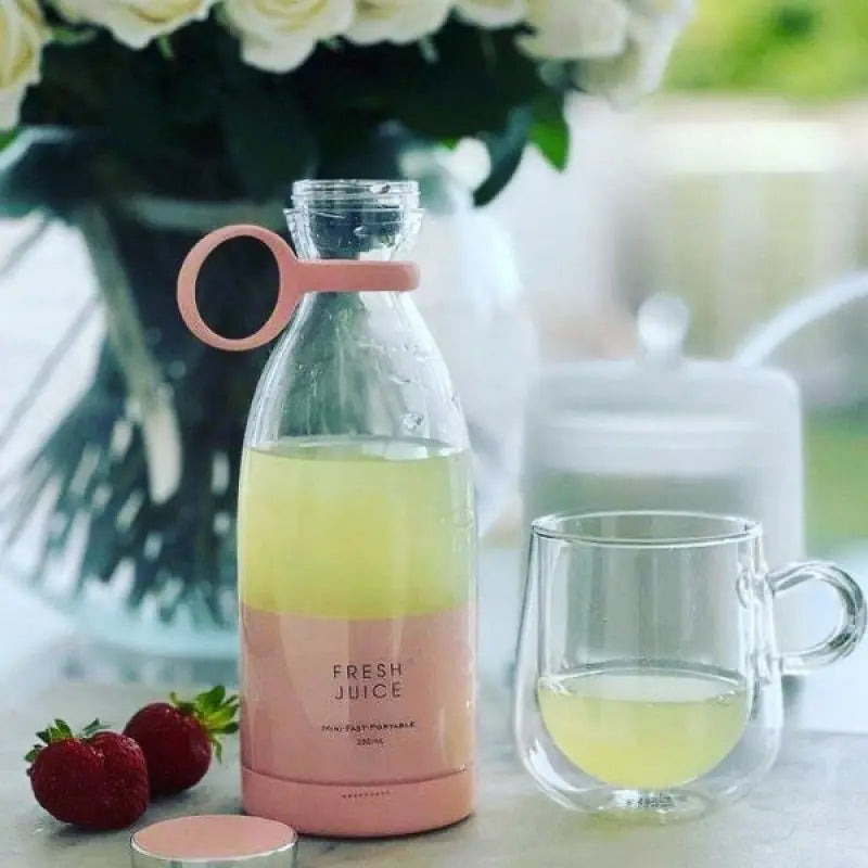 Portable Mini Juice Blender - USB Rechargeable 6-Blade Fruit Mixer for Fresh Juices on the Go!